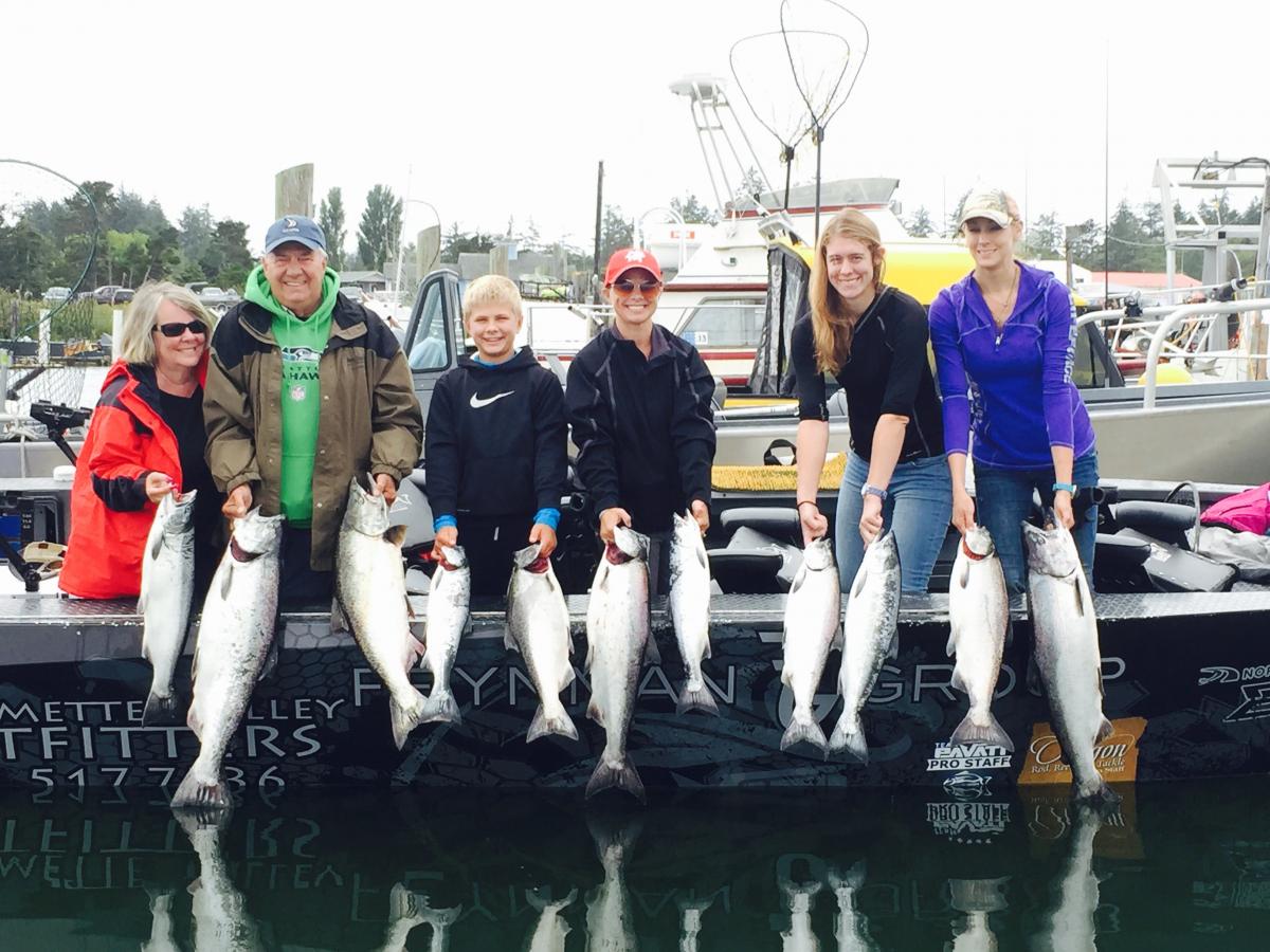 Everyone was successful in Catching their Salmon | Buoy 10 Fishing Guide Oregon